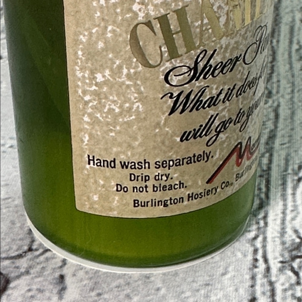 Burlington Champagne Bottle Novelty Sheer Pantyhose Black Medium 115lbs-140lbs - Picture 5 of 8